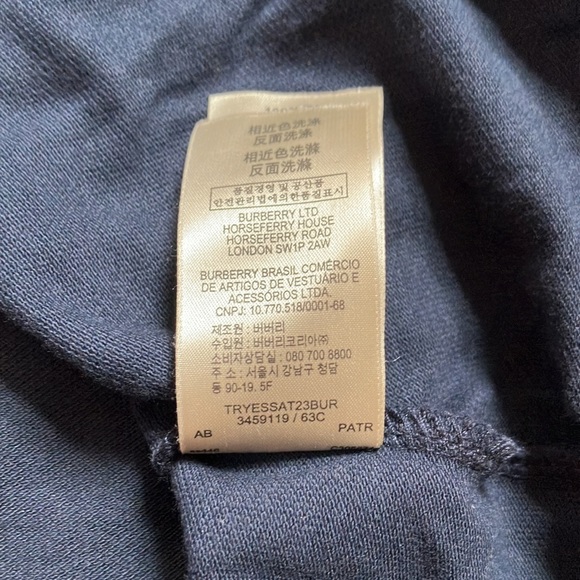 Burberry - Picture 16 of 16